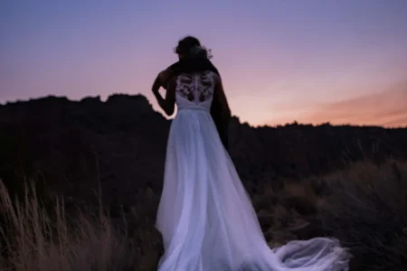 dashing Photos of couples in the dark light