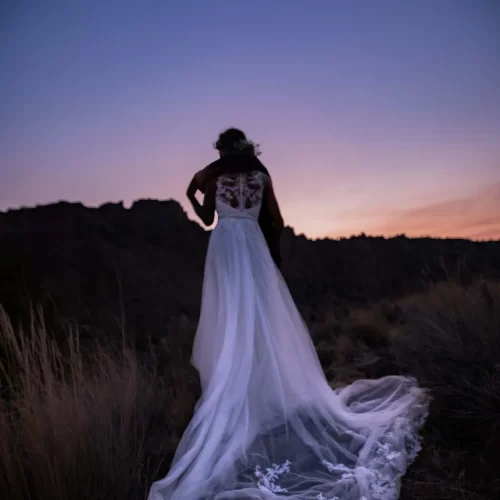 dashing Photos of couples in the dark light