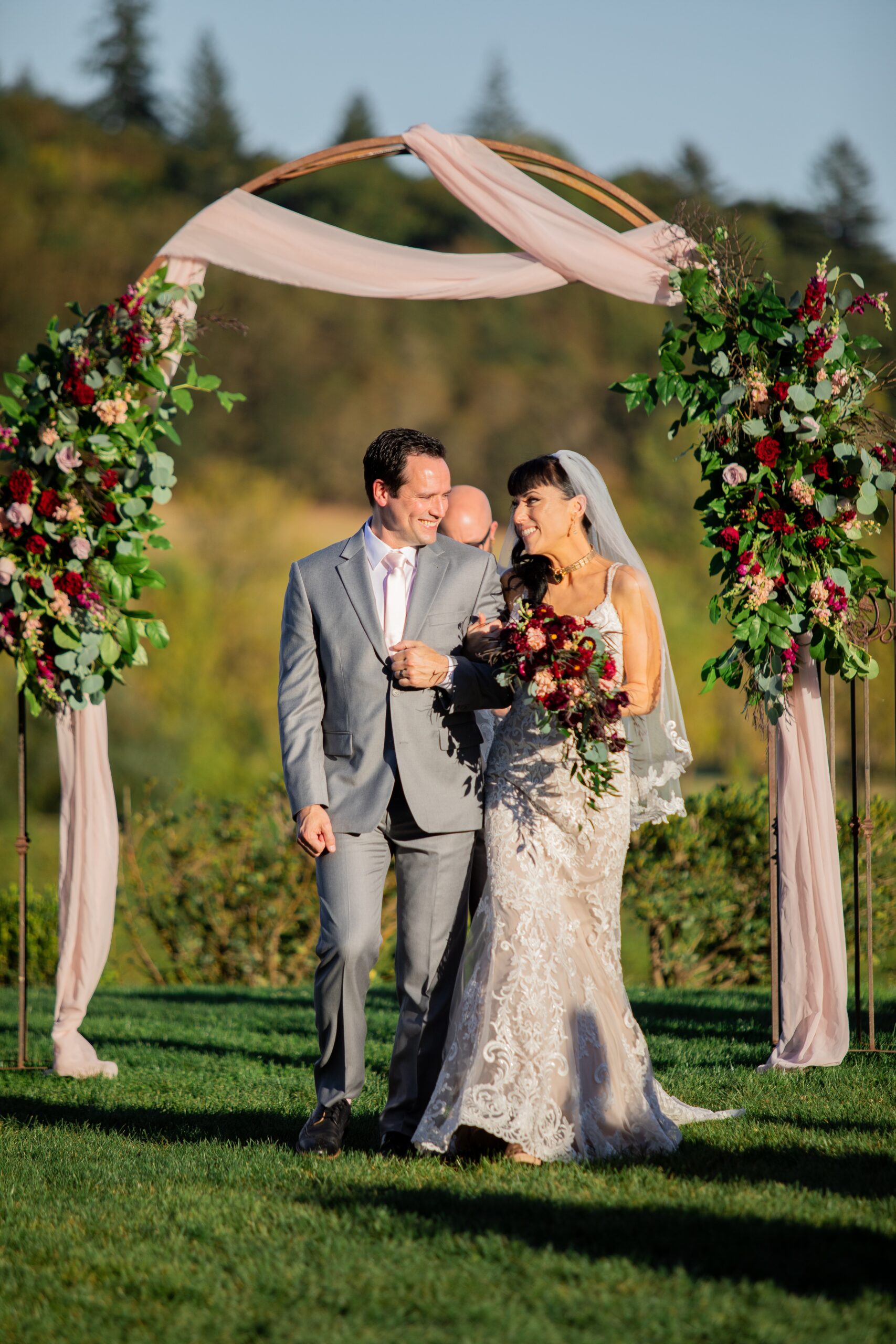 Wedding couple at Zenith Vineyard Salem, Oregon